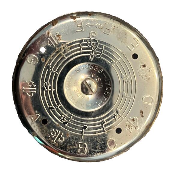 Vintage Chromatic Pitch Pipe Instrument The Master Key WM Kratt Co A-440 13 Keys - Picture 3 of 7